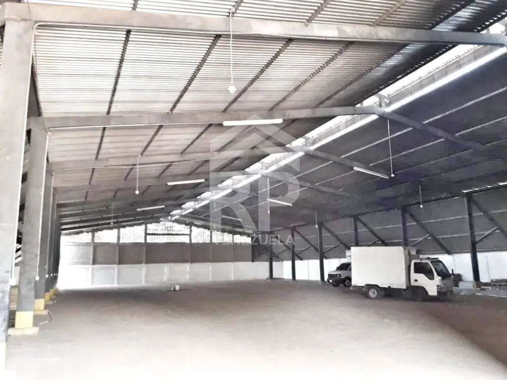 PLG-001 GALPON EN VENTA EN ZONA INDUSTRIAL SUR DE MARACAIBO