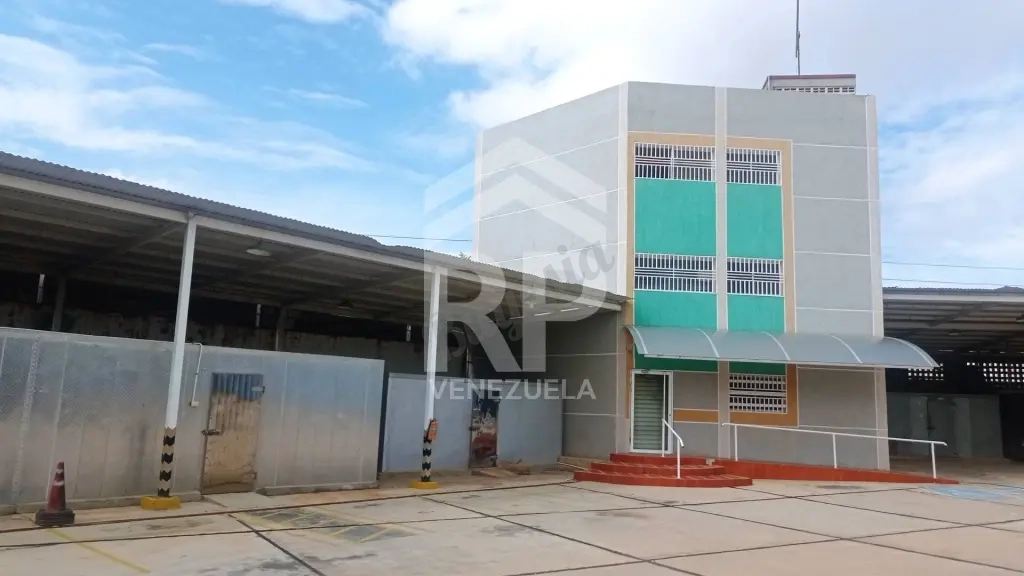 PLFC-012 SE VENDE LOCAL COMERCIAL Y EMPRESA INDUSTRIA DE LACTEOS MARAC
