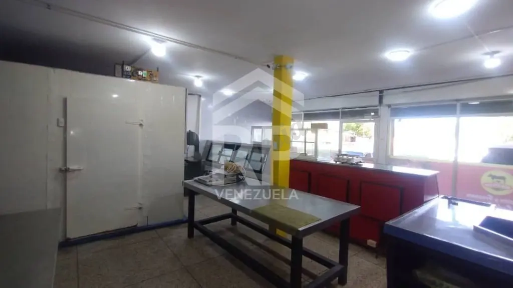 PLL-021 LOCAL COMERCIAL EN ALQUILER EN SANTA FE 3 ZONA OESTE MARACAIBO
