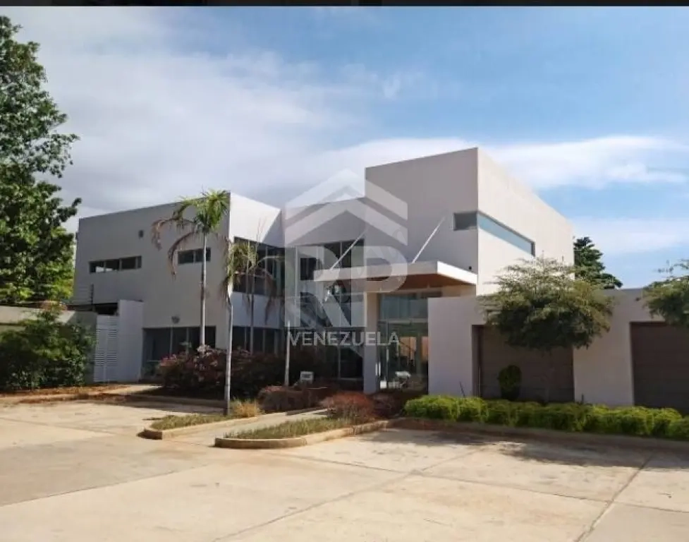 PLL-011 LOCAL COMERCIAL EN VENTA ZONA SUR SAN FRANCISCO MARACAIBO