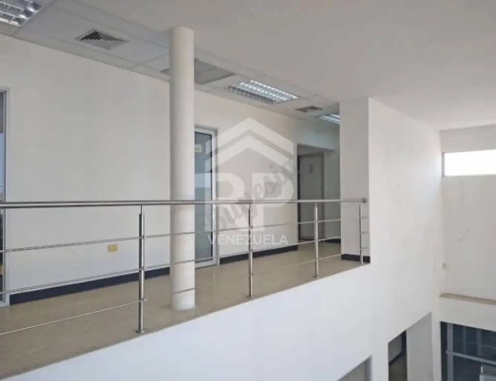 PLL-011 LOCAL COMERCIAL EN VENTA ZONA SUR SAN FRANCISCO MARACAIBO