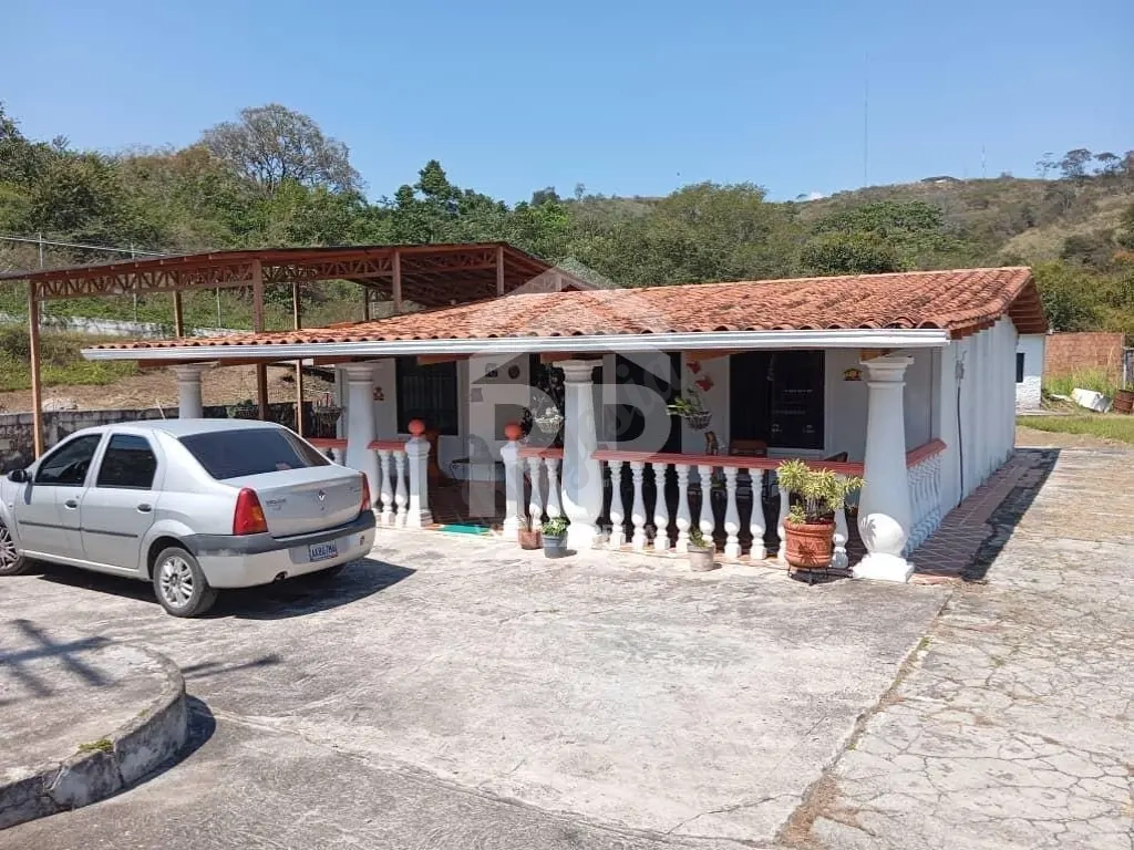 COC-004 CASA DE CAMPO EN VENTA EN EL VALLE (ESTADO TACHIRA)
