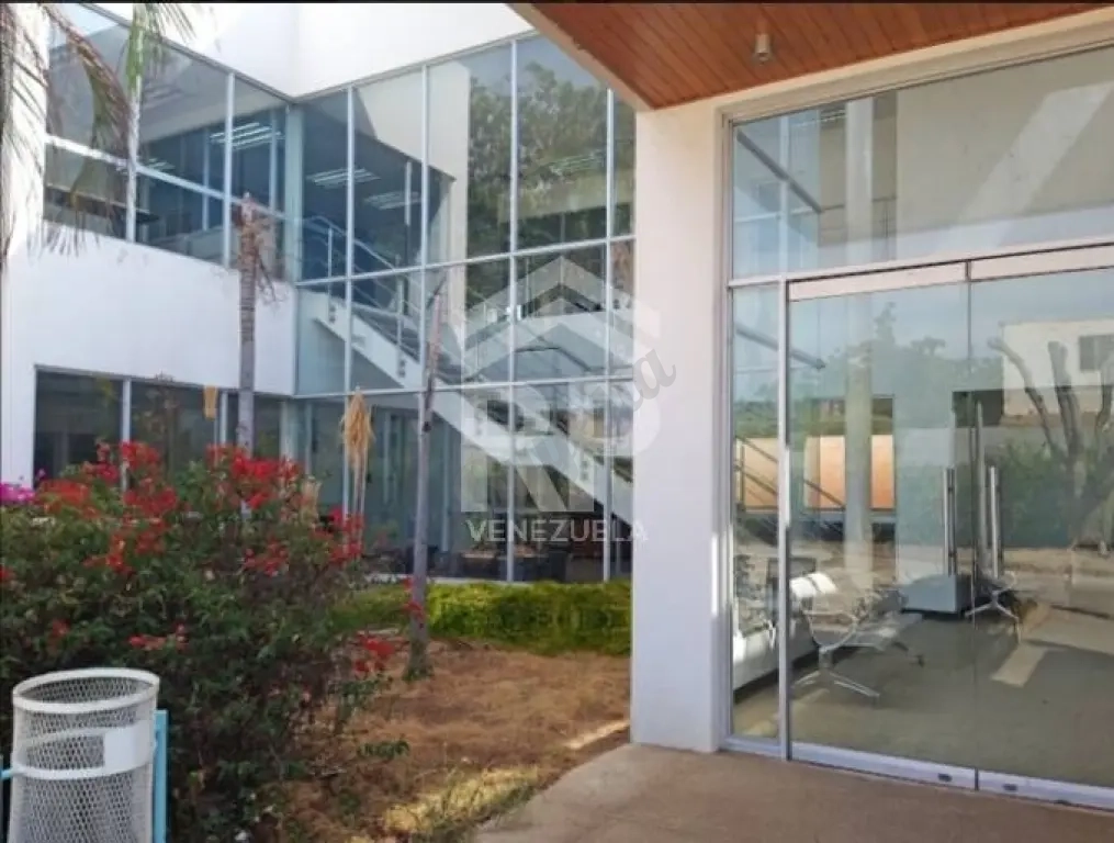 PLL-011 LOCAL COMERCIAL EN VENTA ZONA SUR SAN FRANCISCO MARACAIBO
