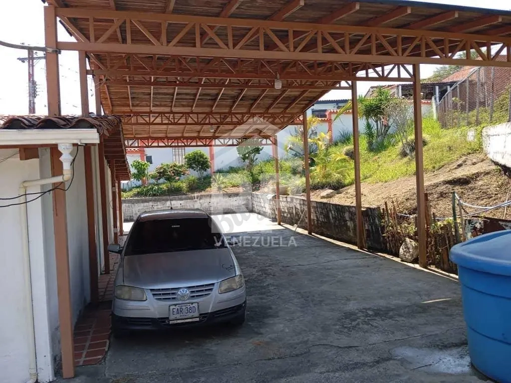 COC-004 CASA DE CAMPO EN VENTA EN EL VALLE (ESTADO TACHIRA)