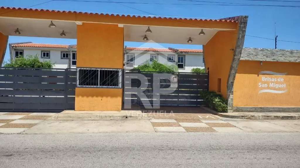 CAC-004 Town House Terrazas de San Miguel Isla de Margarita, Nueva Esp