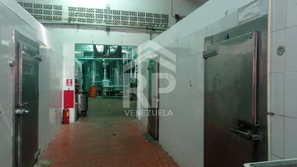 PLFC-012 SE VENDE LOCAL COMERCIAL Y EMPRESA INDUSTRIA DE LACTEOS MARAC