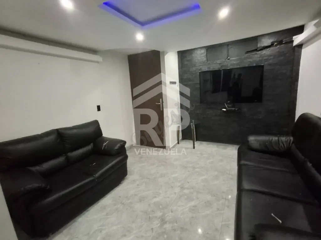 CRC-002 Townhouse en Venta en Colinas del Viento, Barquisimeto