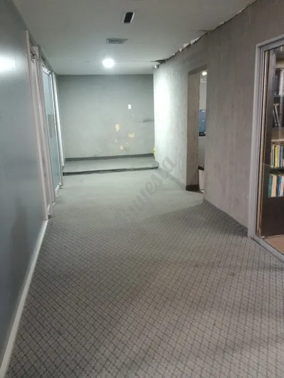 ALQUILA OFICINA, SECTOR TIERRA NEGRA, INTEGRADA EN UN ESPACIO DE COWORKING.