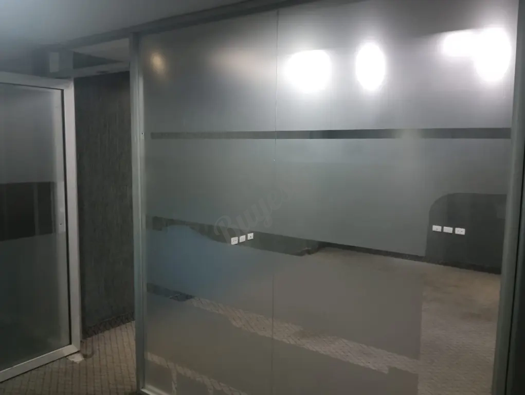 ALQUILA OFICINA, SECTOR TIERRA NEGRA, INTEGRADA EN UN ESPACIO DE COWORKING.