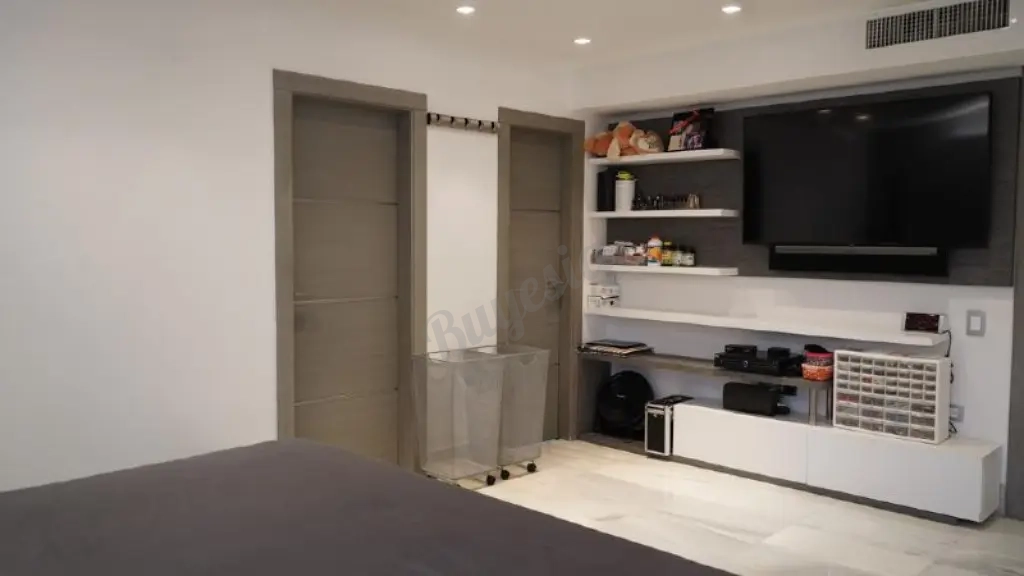 Se Vende Apartamento en La Lago, Maracaibo.