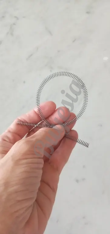 Resortes de acero flexibles