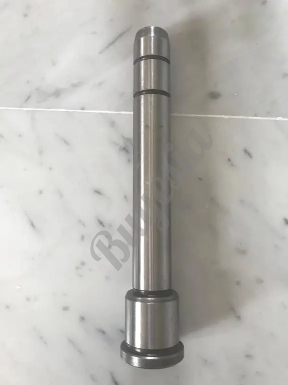 Guías o columnas para moldes de inyeccion.