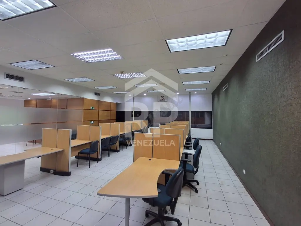 CRL-001 Oficina en Alquiler en el Centro de Barquisimeto