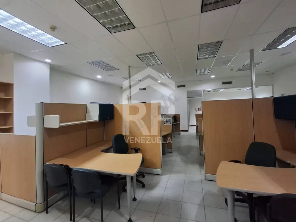 CRL-001 Oficina en Alquiler en el Centro de Barquisimeto