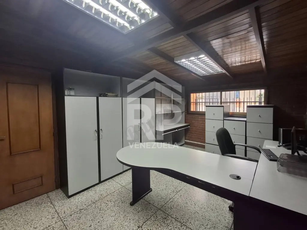 CRG-003 Galpón en Venta o Alquiler en Zona Industrial II, Barquisimeto