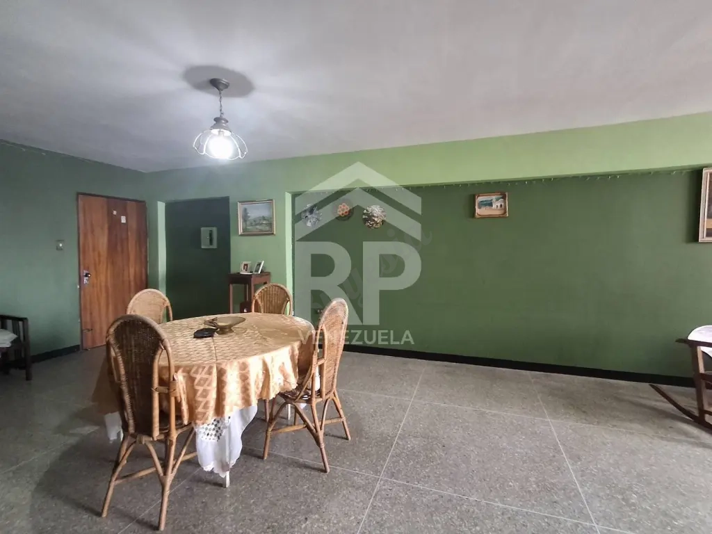 CRA-004 Apartamento en Venta en la Av. Pedro León Torres, Barquisimeto