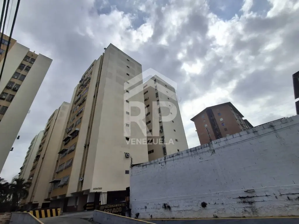 CRA-004 Apartamento en Venta en la Av. Pedro León Torres, Barquisimeto