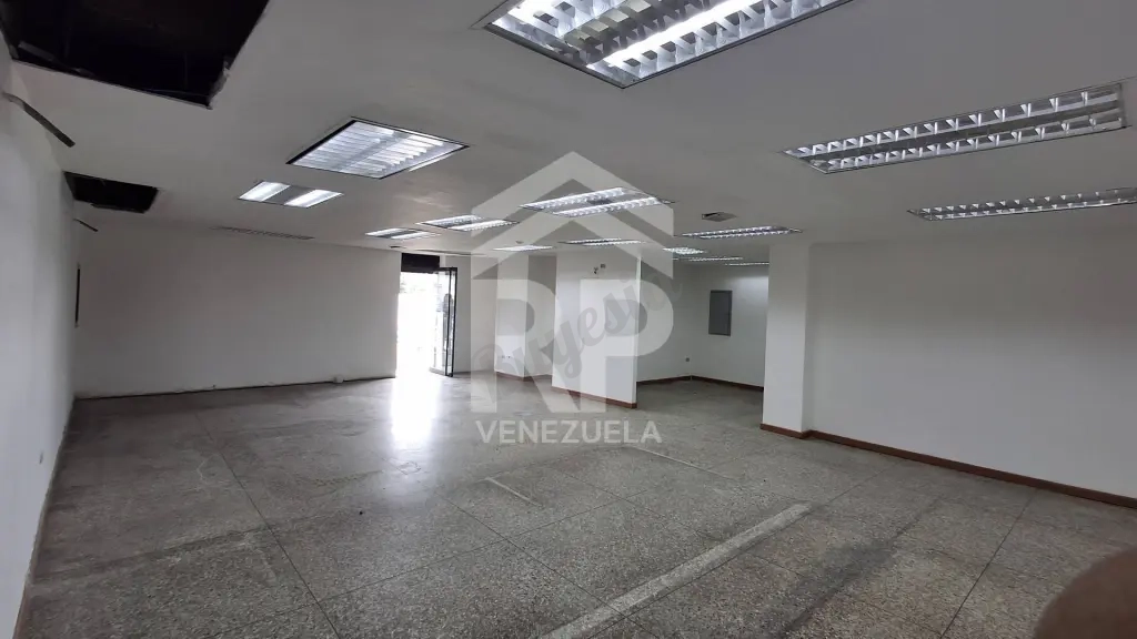 CRL-006 Local en Venta o Alquiler en Cabudare, Estado Lara
