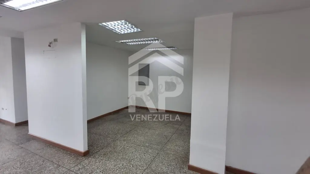 CRL-006 Local en Venta o Alquiler en Cabudare, Estado Lara