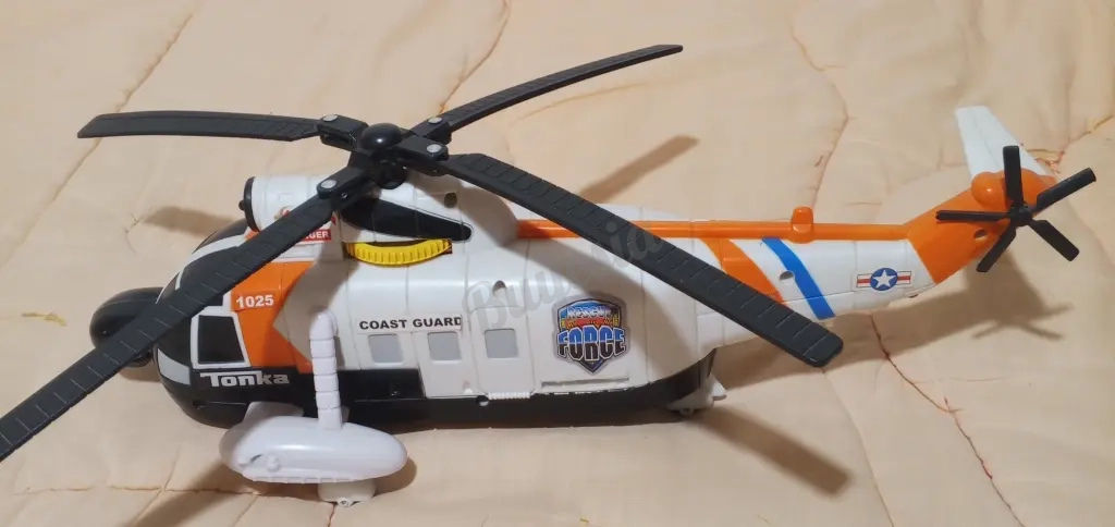 Helicóptero Hasbro Tonka Fuerza de rescate