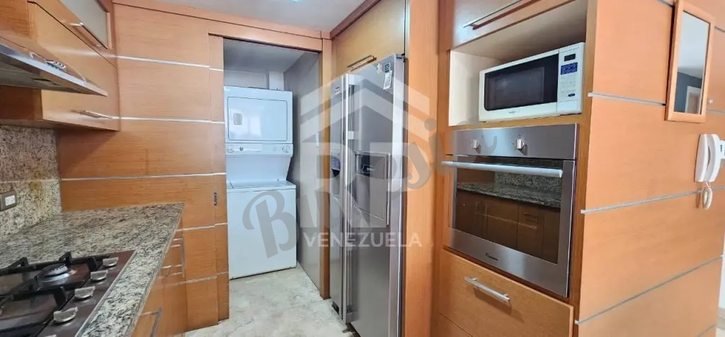 PLA-009 Apartamento en Alquiler, Sector La Lago Maracaibo