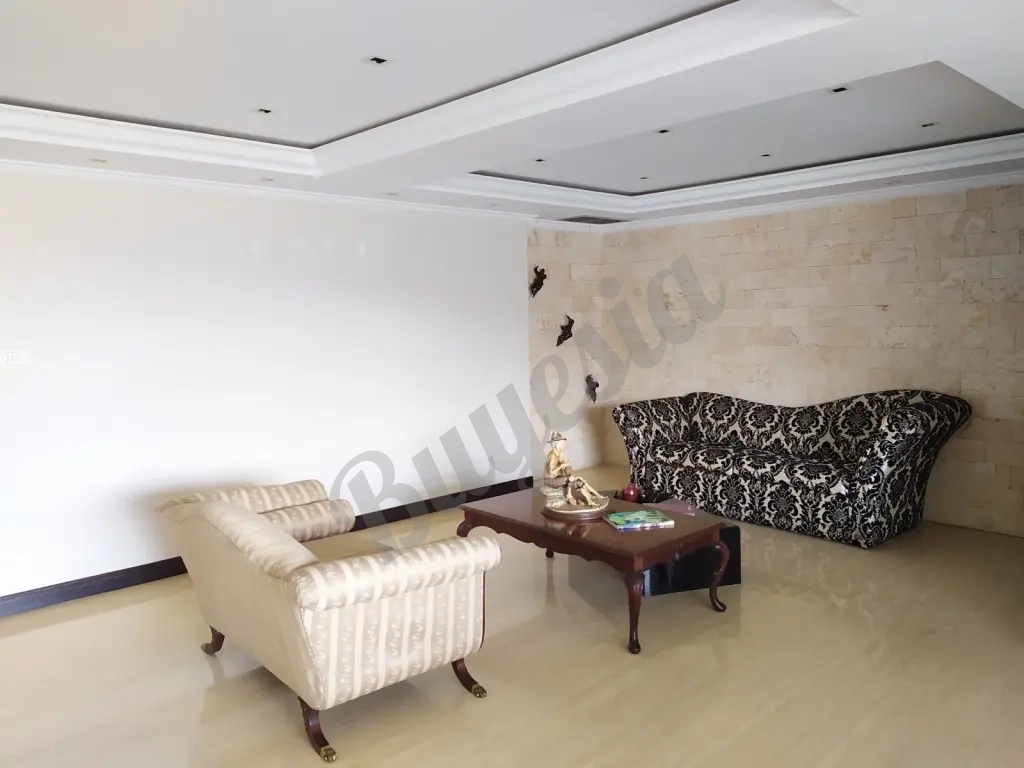 Apartamento, El Parral $180,000