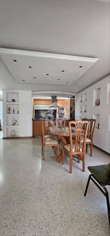PLA-018 Apartamento en Venta en el Sector La Lago, Maracaibo