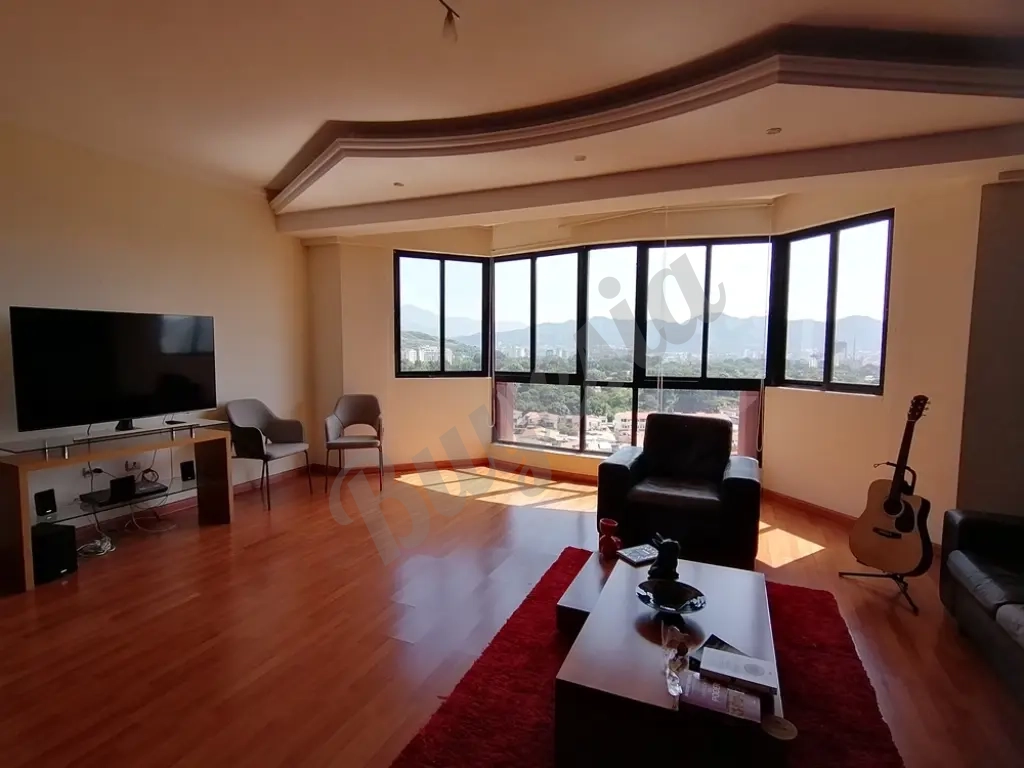 Lujoso Apartamento La Trigaleña - $150,000