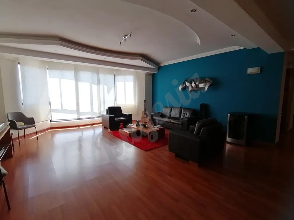 Lujoso Amplio Apartamento El Parral $110,000
