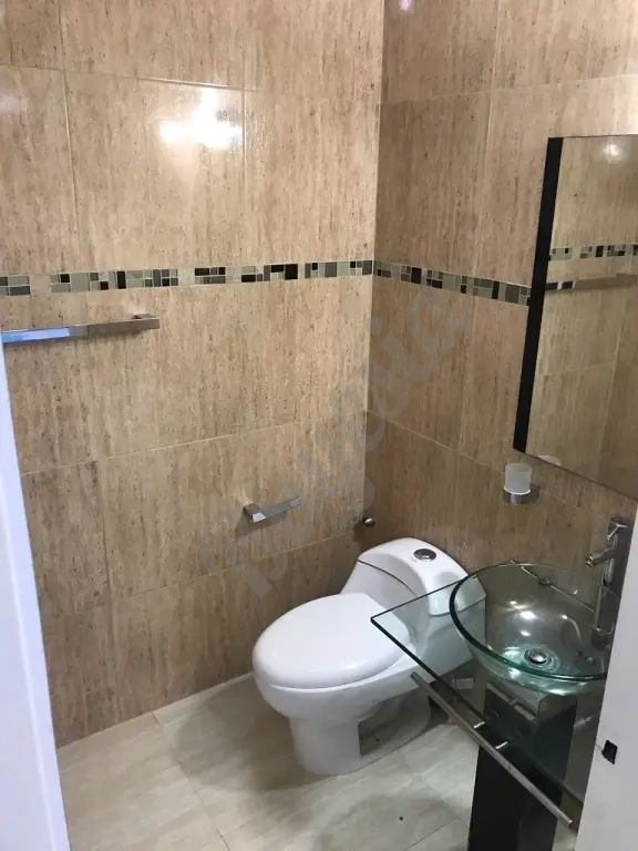 Apartamento Amplio con 103 Mt2- Remodelado a a 50 mts de pádel Club L