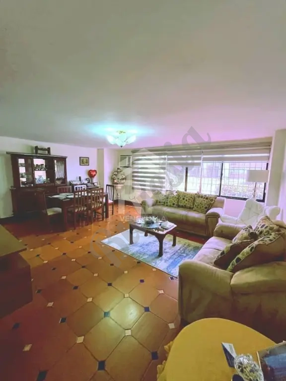PLA-015 APARTAMENTO EN VENTA EN EL SECTOR AMPARO MARACAIBO