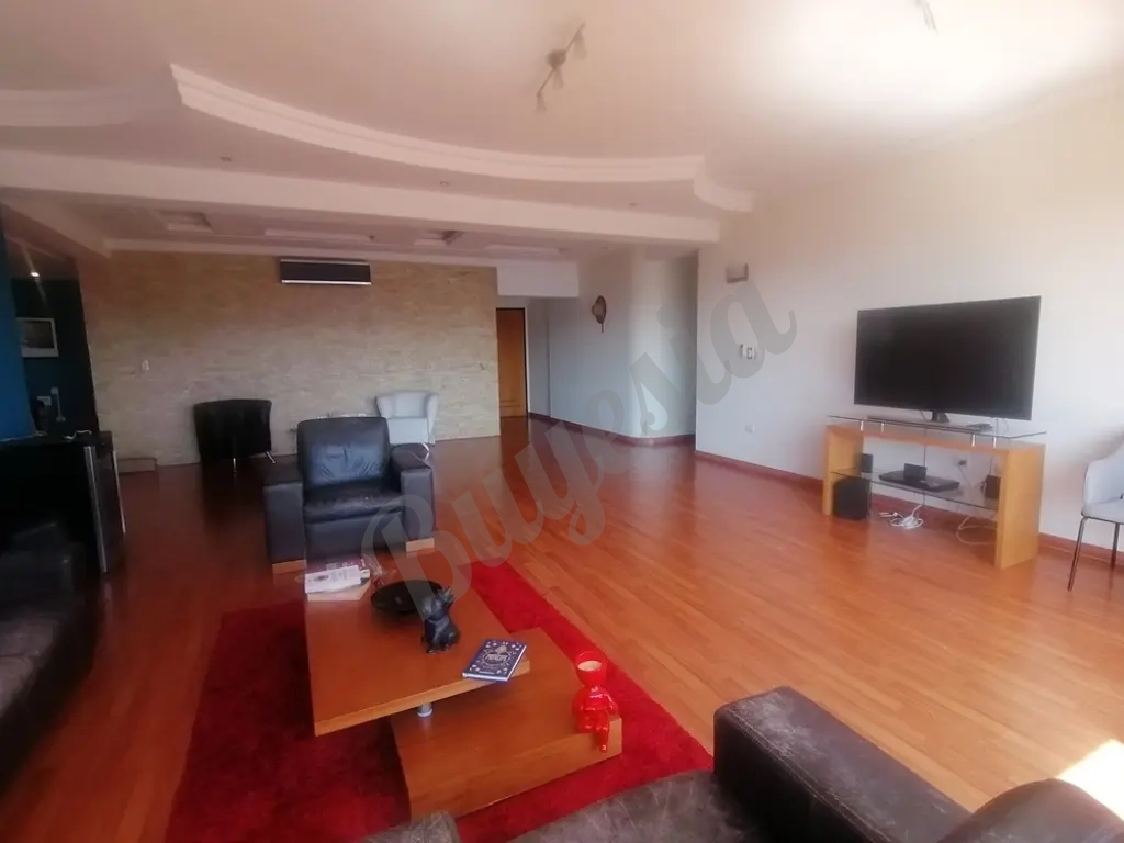 Lujoso Apartamento La Trigaleña - $150,000