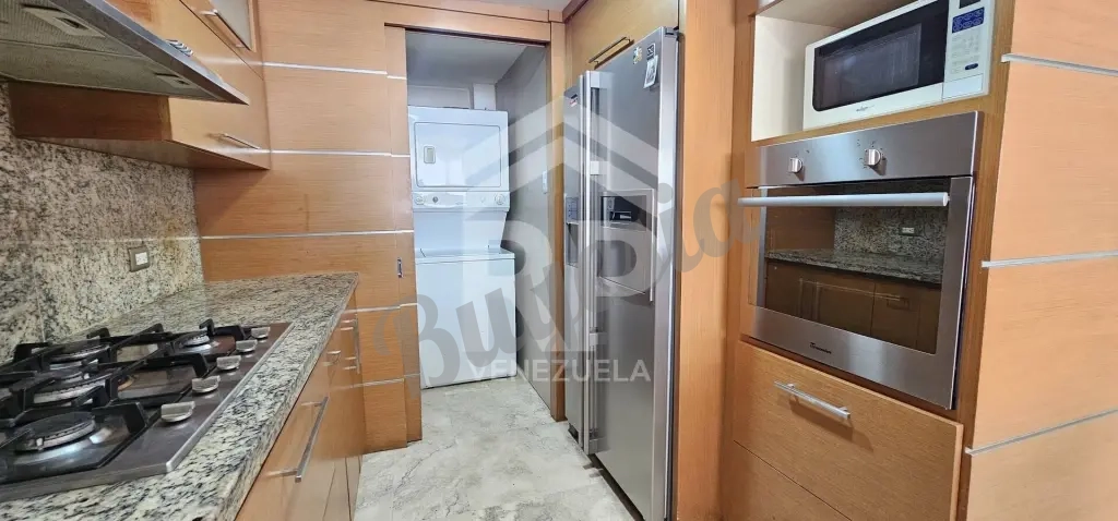 PLA-009 Apartamento en Alquiler, Sector La Lago Maracaibo