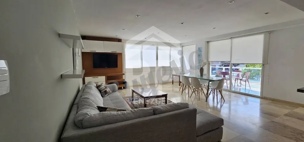 PLA-009 Apartamento en Alquiler, Sector La Lago Maracaibo
