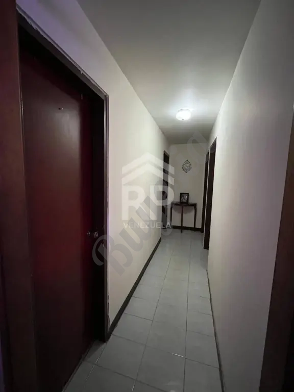 PLA-015 APARTAMENTO EN VENTA EN EL SECTOR AMPARO MARACAIBO