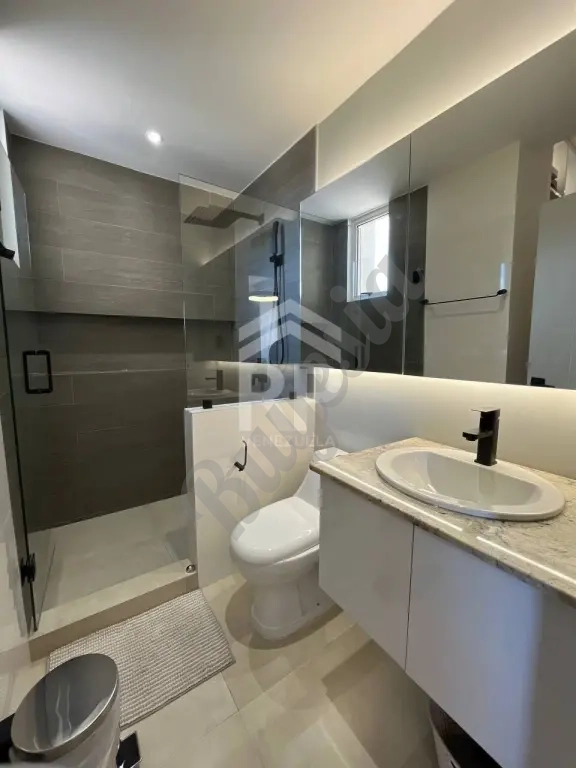 PLA-012 VENTA DE APARTAMETO EN EDIFICIO PUERTO VALLARTA SECTOR DON BOS