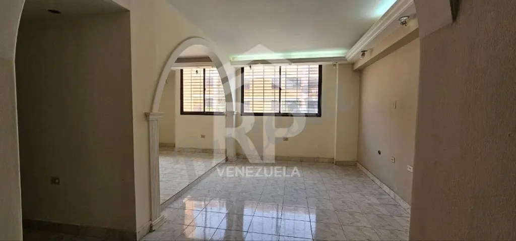 PLA-023 Apartamento en Venta en Zona Norte, Maracaibo