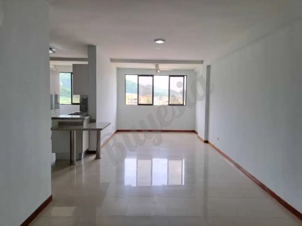 Apartamento en Urb Mañongo $45,000