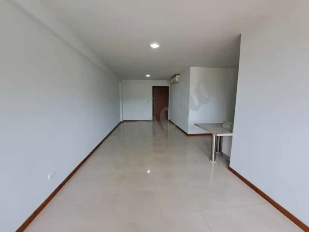 Apartamento en Urb Mañongo $45,000