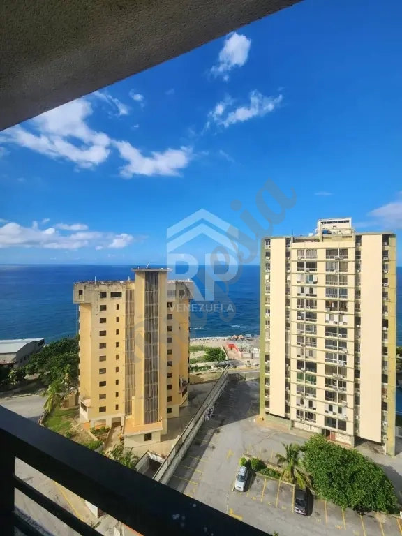 CGA-010 Apartamento en Venta en Macuto, La Guaira