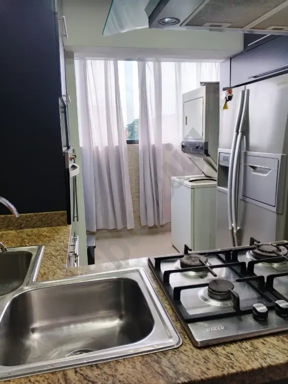 Apartamento Amplio con 103 Mt2- Remodelado a a 50 mts de pádel Club L