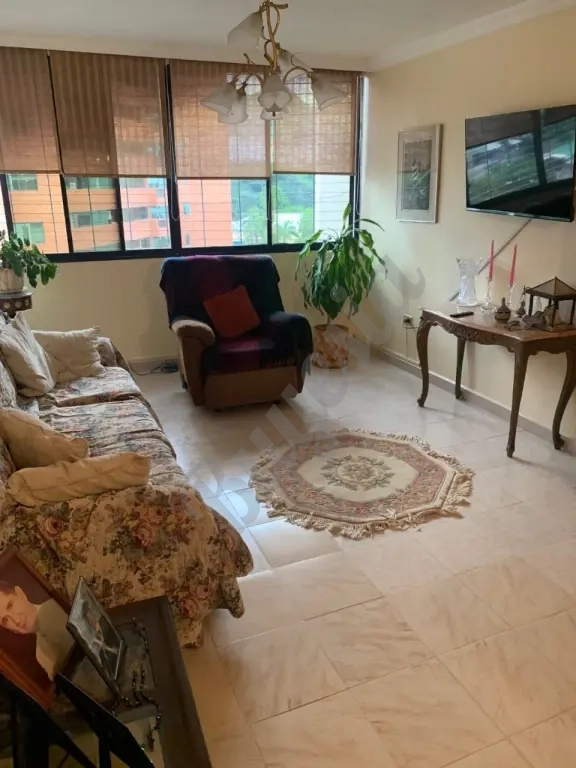 Comodo Apartamento Urb. Los mangos