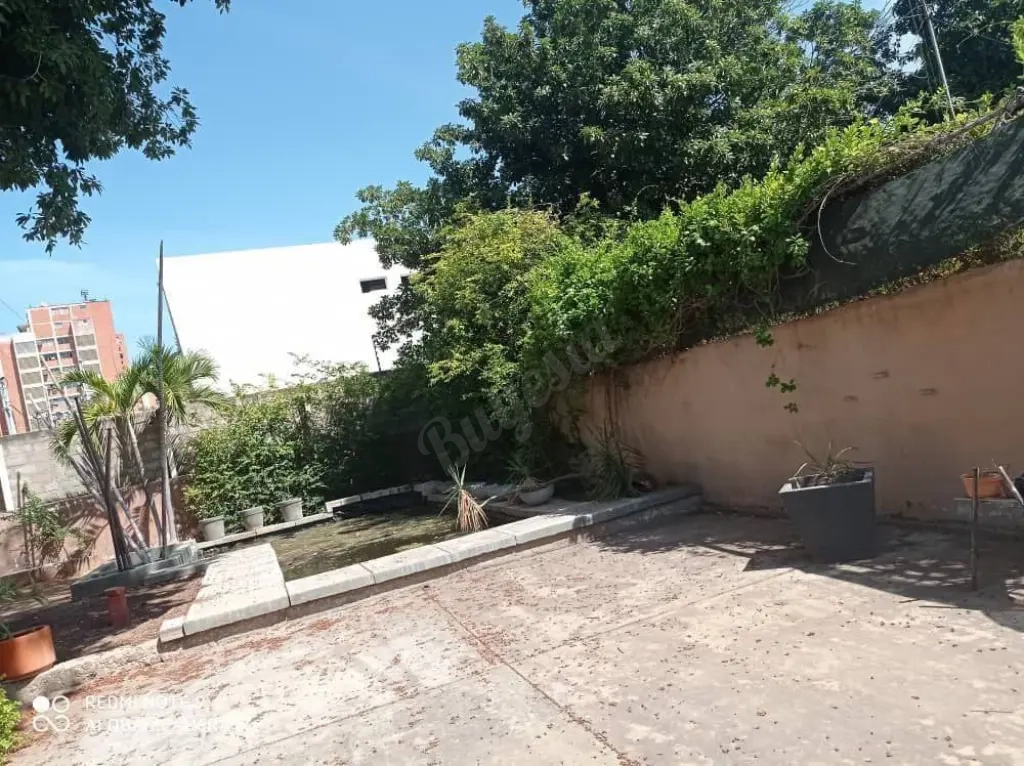 Se vende o Alquila Casa totalmente por actualizar, Maracaibo.