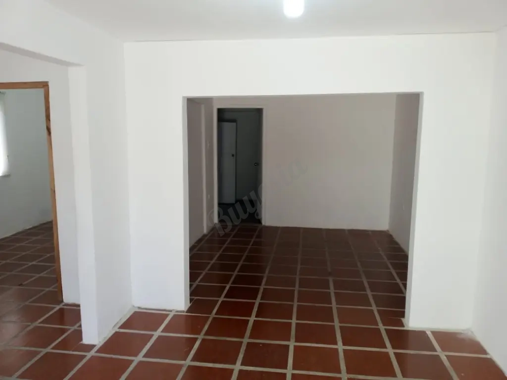 En venta o Alquiler de 2 casas, Sector La Lago, Maracaibo.