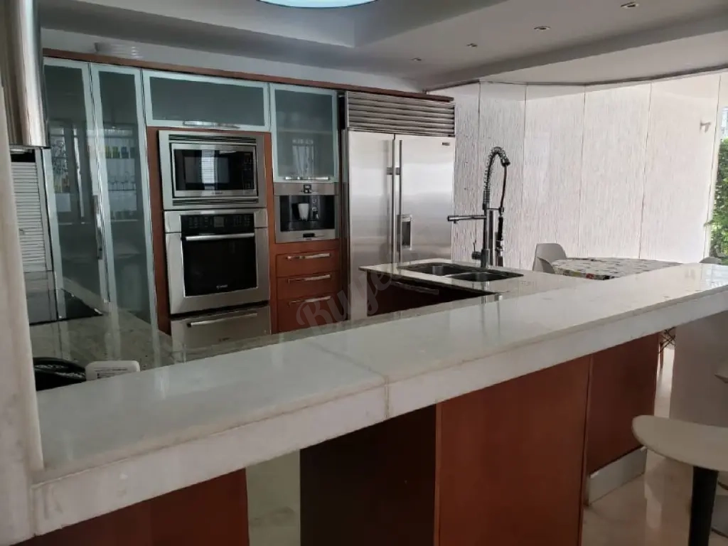 En Venta Hermosa y Amplia Casa ubicada sector La Virginia, Maracaibo