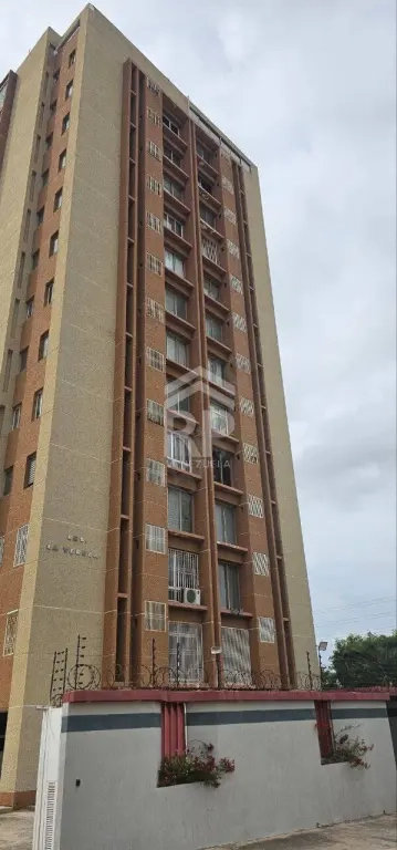 PLA-027 Apartamento en Venta en el Sector Santa María, Maracaibo