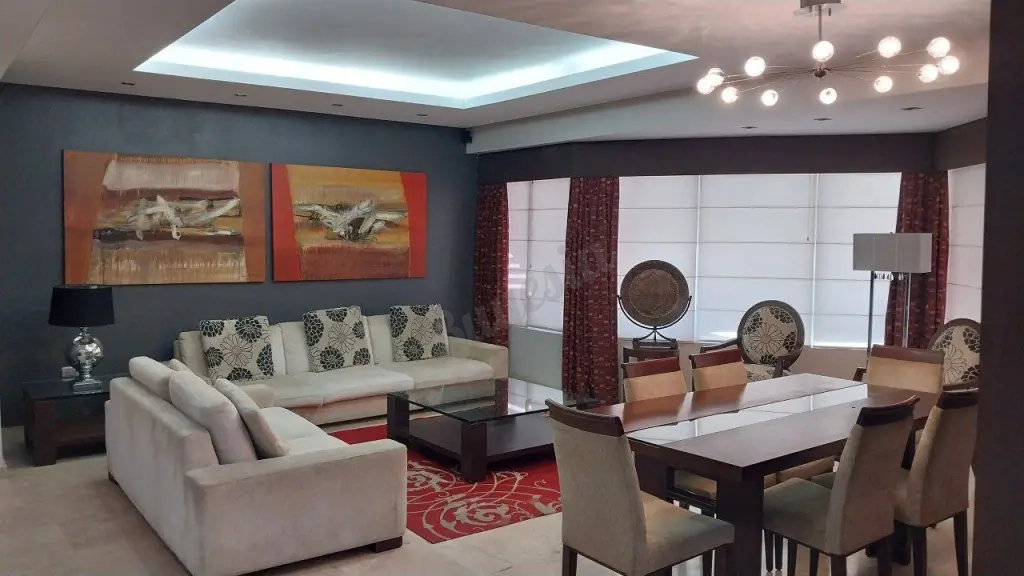 Se Vende Hermoso Apartamento Sector La Lago, Maracaibo.