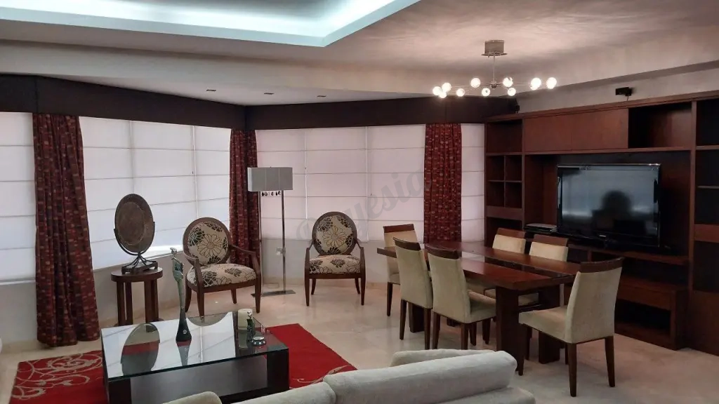Se Vende Hermoso Apartamento Sector La Lago, Maracaibo.