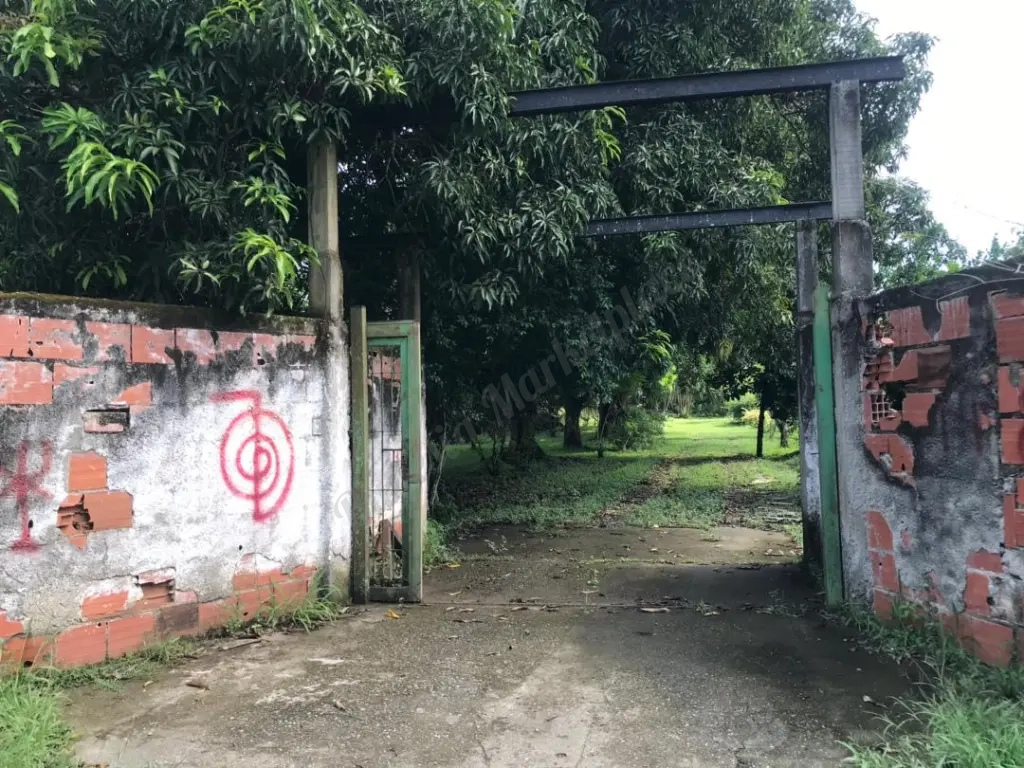 Terreno Propio de 10.000 Mts2 con Galpón Industrial,casa y Terreno,a 40 minutos de Caracas