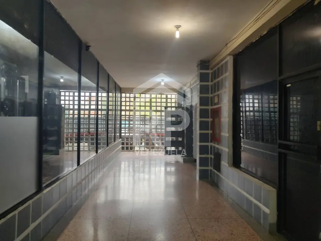 SGL-140. Local Comercial en Alquiler en Av Jacinto Lara